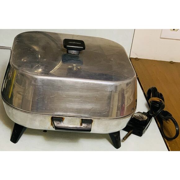 Sunbeam Vintage Electric Skillet Frying Pan High Dome 1250 Watts Model 61B-1 - Picture 1 of 9